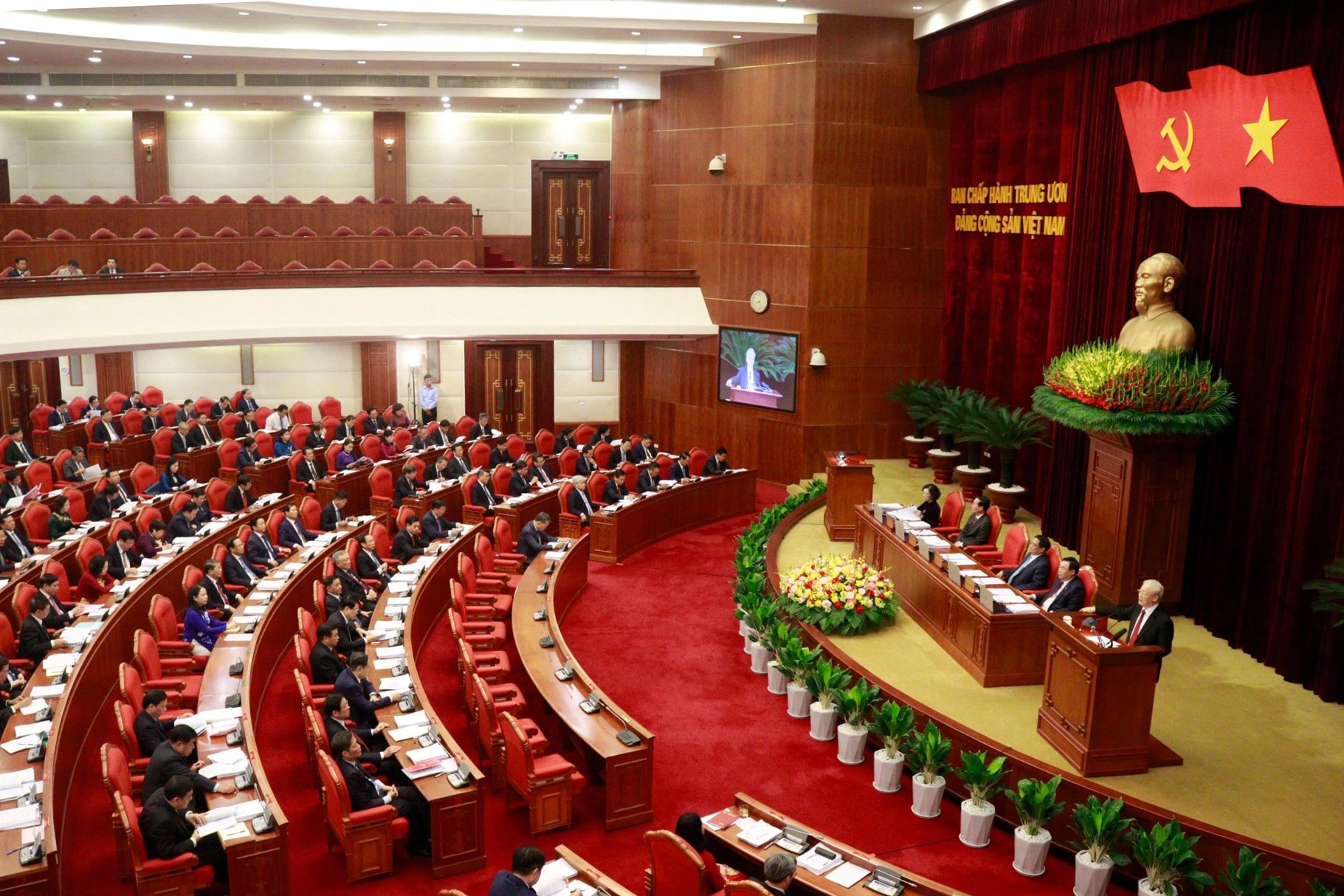 Hội nghị lần thứ 8 Ban Chấp hành Trung ương Đảng khóa XIII khai mạc sáng 2/10 tại Hà Nội.