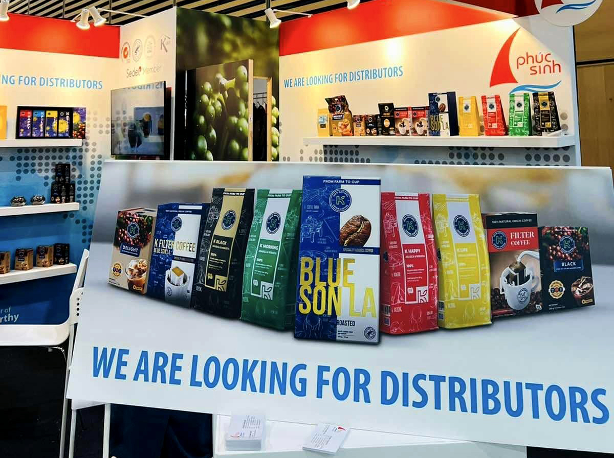 Phuc Sinh's processed coffee products showcased at an international trade fair. Photo: Son Trang.
