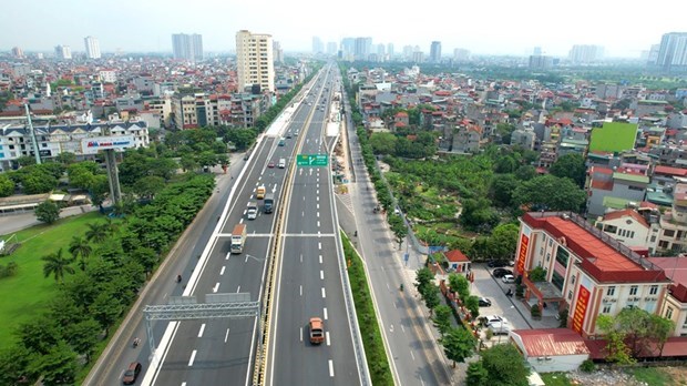 Một tuyến đường vành đai của Hà Nội góp phần giảm ùn tắc giao thông trong nội đô. Ảnh: Văn Hào.