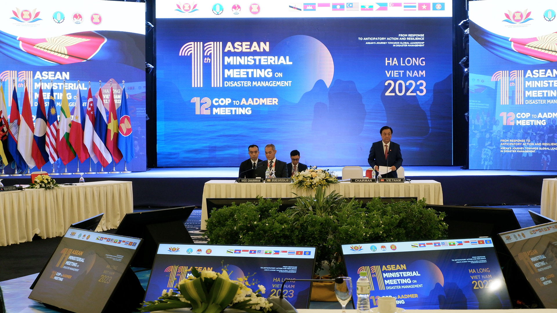 Bộ trưởng Lê Minh Hoan phát biểu khai mạc Hội nghị Bộ trưởng ASEAN về quản lý thiên tai (AMMDM) lần thứ 11. Ảnh: Bảo Thắng.