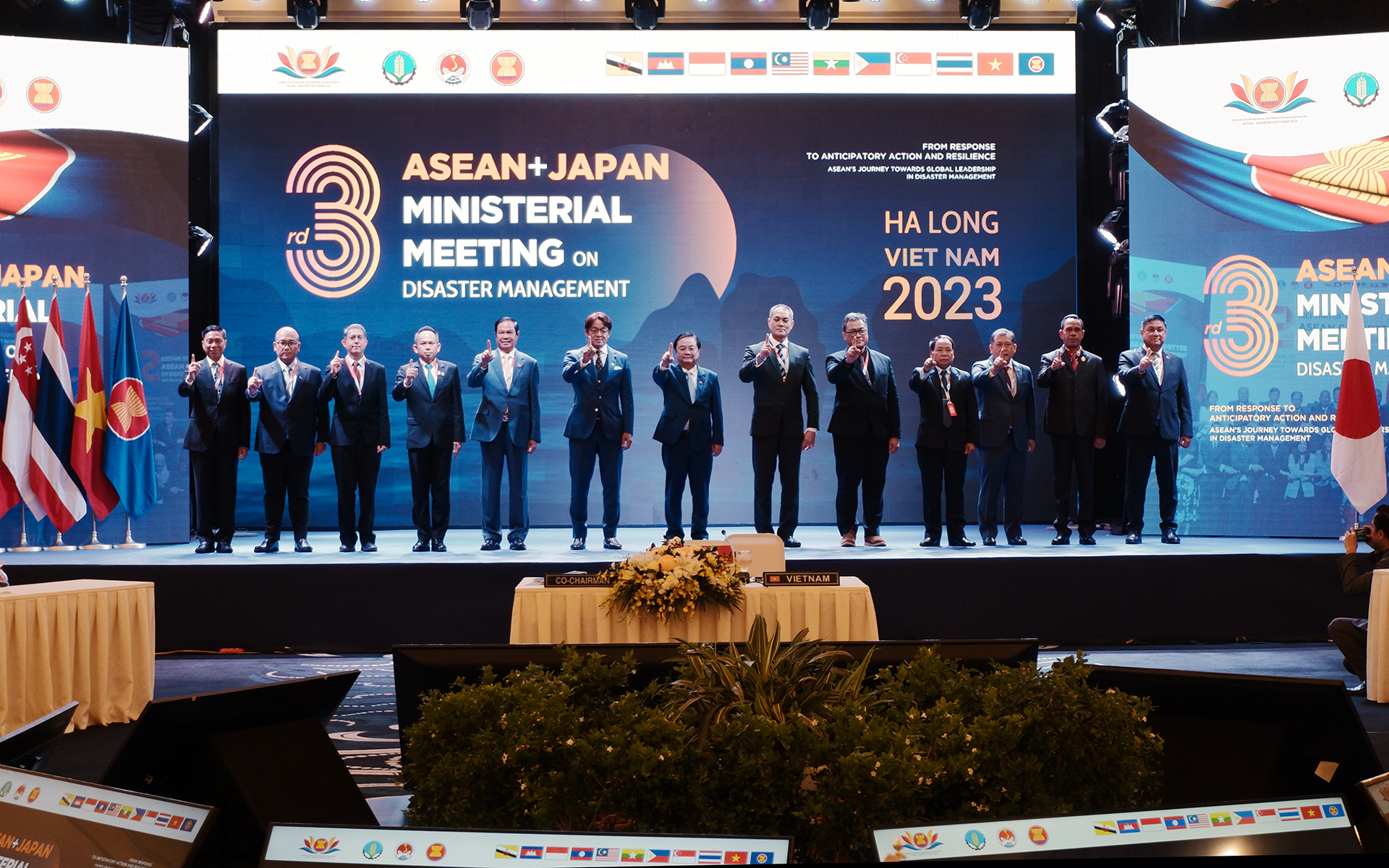 Lãnh đạo các quốc gia ASEAN và Nhật Bản quyết tâm thực hiện mục tiêu 'Một ASEAN - Một ứng phó'. Ảnh: Bảo Thắng.
