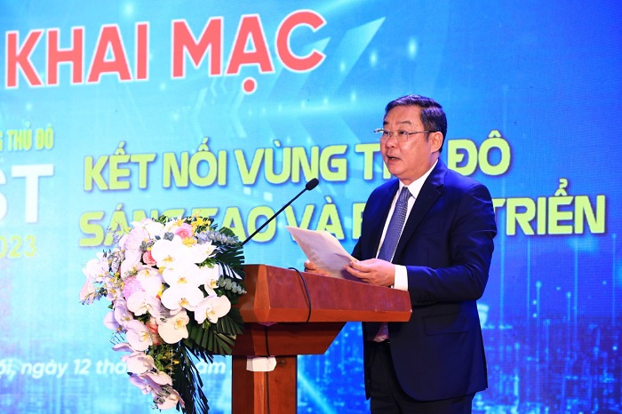 Phó Chủ tịch Thường trực UBND Thành phố Hà Nội Lê Hồng Sơn phát biểu tại sự kiện. Ảnh: hanoi.gov.vn.