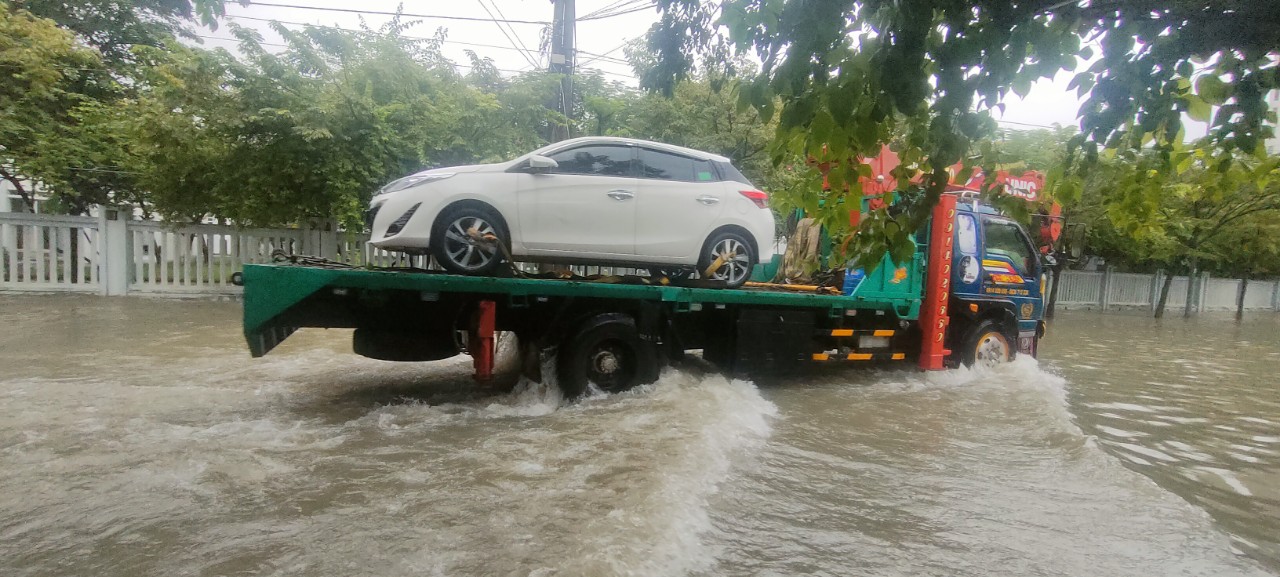 Xe cứu hộ ô tô tại thành phố Huế, tỉnh Thừa Thiên Huế. 