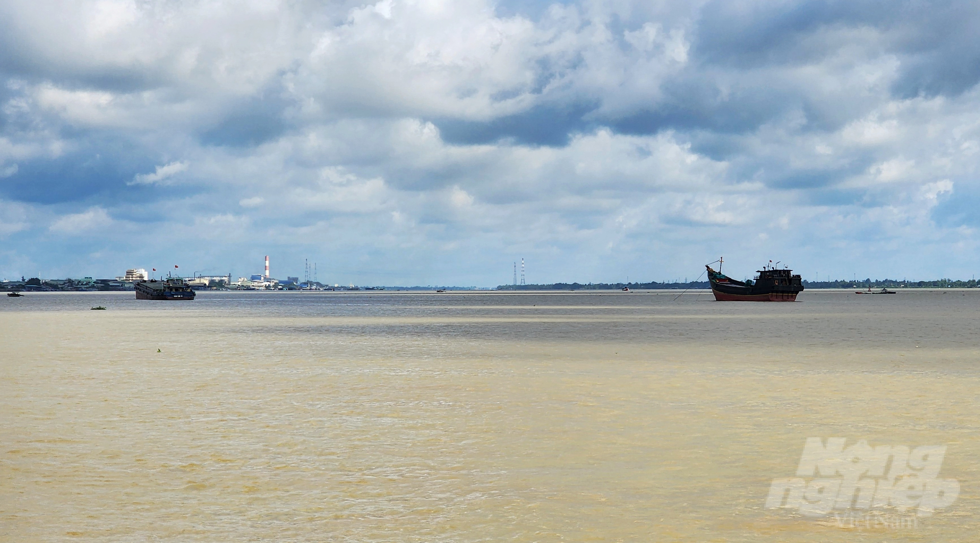 Experts assess that over the past 10 years, major floods in the Mekong Delta have decreased, while low and medium floods have increased. Photo: Kim Anh.