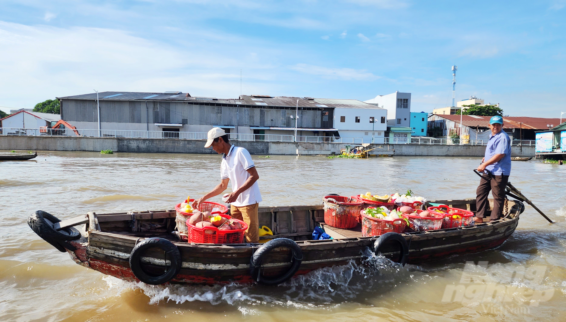 The system of canals and canals connects localities in the Mekong Delta. Photo: Kim Anh.