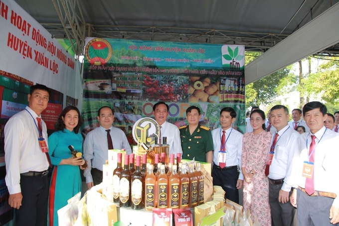 OCOP được lãnh đạo tỉnh Đồng Nai quan tâm, nâng chất sản phẩm nông nghiệp góp phần xây dựng thắng lợi NTM. Ảnh: Trần Trung.
