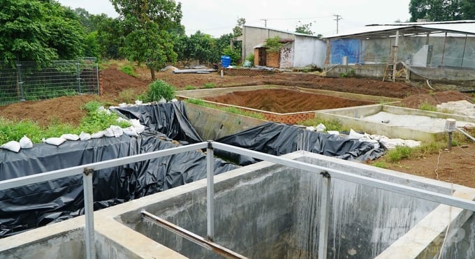 Huyện Thống Nhất có khoảng 90 hộ chăn nuôi đang đầu tư, xây dựng hệ thống xử lý nước thải theo quy chuẩn mới nhất, đảm bảo an toàn với môi trường. Ảnh: Lê Bình.