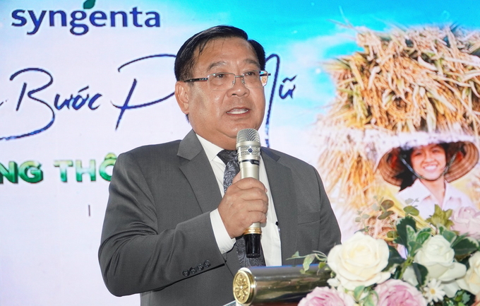 Ông Trần Thanh Vũ, Tổng Giám đốc Syngenta Việt Nam ghi nhận những cống hiến, đóng góp của phụ nữ nông thôn trong phát triển kinh tế nông nghiệp. Ảnh: Kim Anh.
