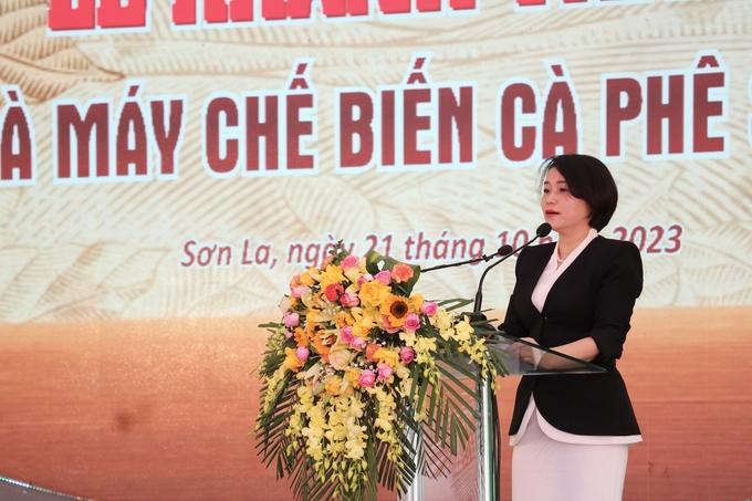 Ms. Nguyen Thi Phuong, General Director of WinCommerce spoke at the ceremony.