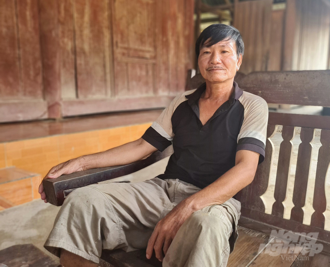 Gia đình ông Hà Văn Sơn thuộc diện hộ nghèo, thiếu thốn đủ bề. Ảnh: Việt Khánh.