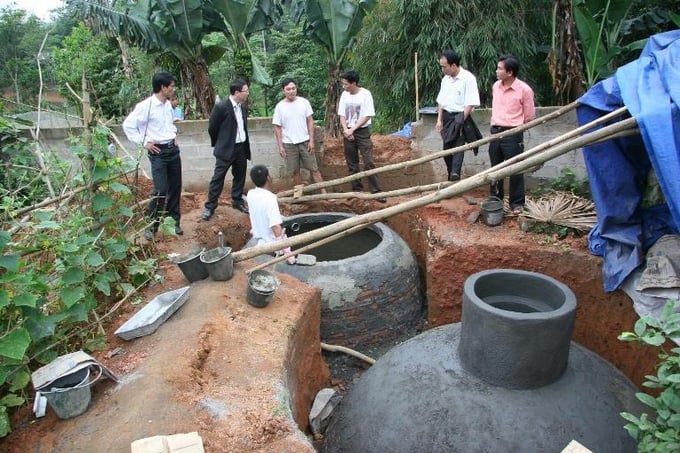Hiện nay, các công trình biogas đa phần có quy mô nhỏ, chưa xử lý được triệt để nguồn tài nguyên chất thải chăn nuôi.
