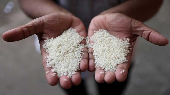 The MEP was expected to be cut with the arrival of the new season harvests, but the government said on Oct. 14 it would maintain it until further notice, angering farmers and exporters who said the new season's rice crops had led to a drop in domestic prices.