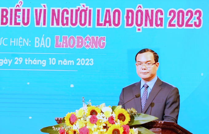 Ông Nguyễn Đình Khang, Chủ tịch Tổng Liên đoàn Lao động Việt Nam phát biểu tại buổi lễ. Ảnh: Phương Thảo.