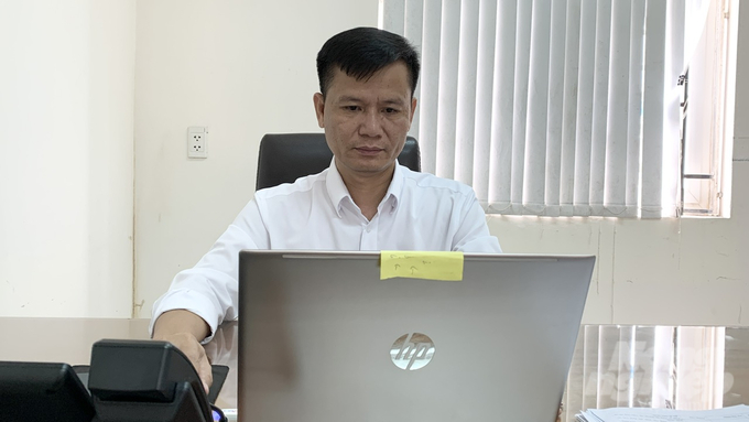 Ông Nguyễn Đình Xuân Quý, Giám đốc Trung tâm Khảo nghiệm, Kiểm nghiệm, Kiểm định nuôi trồng thủy sản Vùng I thông tin, đã ký được 10 hợp đồng nguyên tắc, 5 hợp đồng cộng tác viên và 1 thỏa thuận, tăng 236% mẫu dịch vụ so với cùng kỳ năm 2022. Ảnh: Hồ Thảo.
