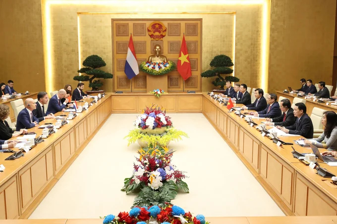 The Dutch Prime Minister affirmed that he would support Vietnam in responding to climate change, developing fisheries, and converting agriculture in the Mekong Delta. Photo: Quang Phuc.