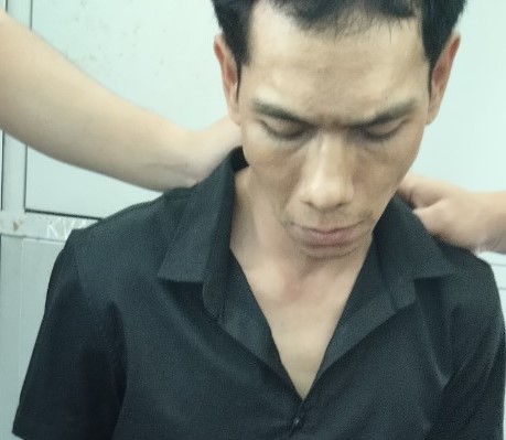 Đối tượng Trần Minh Sang bị lực lượng Bộ đội Biên phòng Bình Định phát hiện đang tàng trữ ma túy đá. Ảnh: BĐBP.