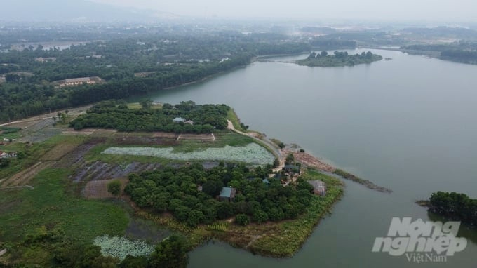 Hồ Đập Làng (Đông Triều) cung cấp nước tưới cho 127ha diện tích đất sản xuất nông nghiệp của phường Tràng An và điều tiết lũ cho vùng hạ du. Ảnh: Cường Vũ