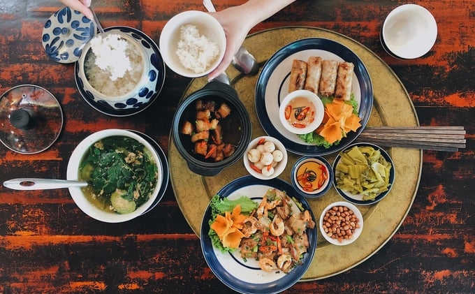 Traditional Vietnamese meals are considered nutritious.