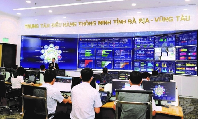 Currently, Ba Ria-Vung Tau province is promoting its digital transformation program, so equipping people and fishermen with knowledge and tools to be ready to participate in the province's digital transformation process is very practical. Photo: Minh Sang.