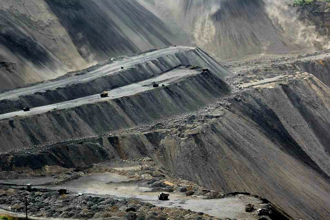Bãi thải mỏ Công ty CP Than Hà Tu nằm trong địa điểm quy hoạch khai thác, tái sử dụng đất đá thải mỏ.