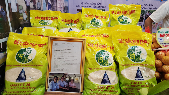 Gạo ST24, ST25 ở tỉnh Sóc Trăng được công nhận là gạo ngon nhất thế giới, giúp nâng cao giá trị trên thị trường quốc tế. Ảnh: Kim Anh.