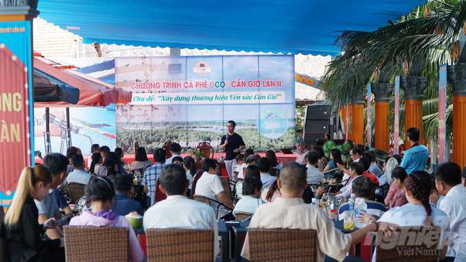 TP.HCM và huyện Cần Giờ đã tổ chức nhiều chương trình Hội nghị, diễn đàn với đóng góp của các nhà quản lý, chuyên gia và doanh nghiệp nhằm xây dựng thương hiệu yến sào Cần Giờ. Ảnh: Lê Bình.