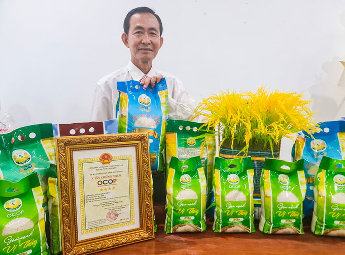 Vi Thuy clean rice, one of the VietGAP-compliant rice brands with a strong focus on organic production, is flourishing in Hau Giang province. Photo: Kim Anh.
