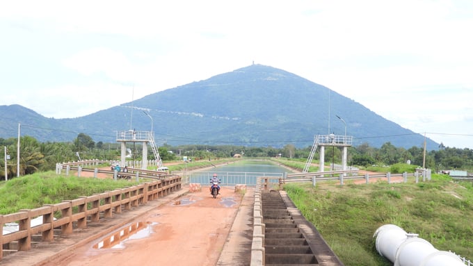 Với hệ thống kênh mương thủy lợi tương đối hoàn chỉnh, Tây Ninh có nhiều lợi thế phát triển nuôi trồng thủy sản. Ảnh: Trần Trung.