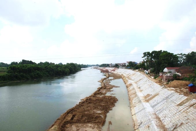 Phu Binh district has invested over 27 billion Vietnamese dong in the construction, repair, and upgrade of local irrigation structures since 2021. Photo: Pham Hieu.