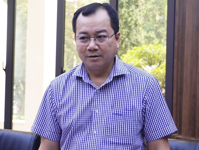 Mr. Tran Dinh Luan, Director of the Department of Fisheries, said: 'Currently, the whole country has about 17,200 cage farming establishments that must be registered (granted with codes).' Photo: Hong Tham.