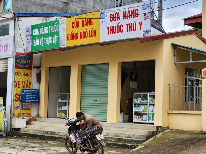 Tại Cao Bằng, hệ thống cửa hàng bán thuốc BVTV cơ bản đáp ứng được nhu cầu của người dân. Ảnh: Ngọc Tú. 