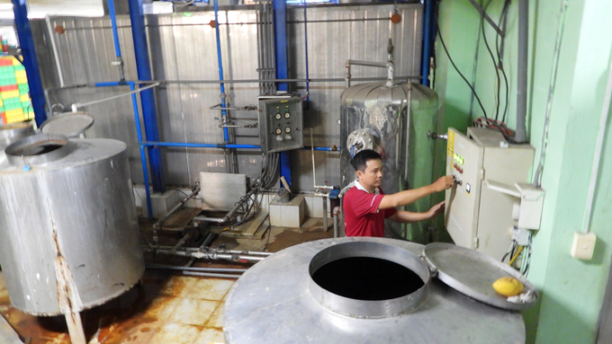 Hoang Phat Fruit is one of four leading companies in Vietnam using hot steam technology to preserve agricultural products that meet international standards. Photo: Tran Trung.