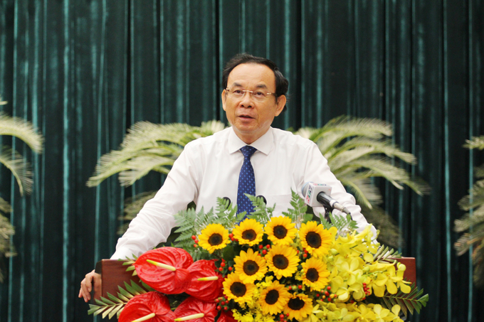 Bí thư Thành ủy TP.HCM Nguyễn Văn Nên phát biểu tại kỳ họp sáng 6/12. Ảnh: Thành Nhân.