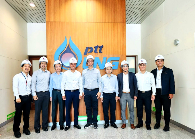 Đoàn công tác PV GAS tham quan hệ thống cơ sở của PTT tại tỉnh Rayong.