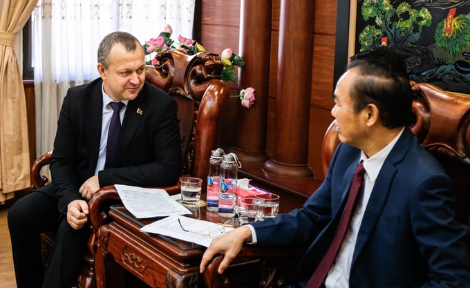 Mr. Ivan Smilgin hopes that Vietnam will soon open its market for boneless beef products from Belarus. Photo: Quynh Chi.