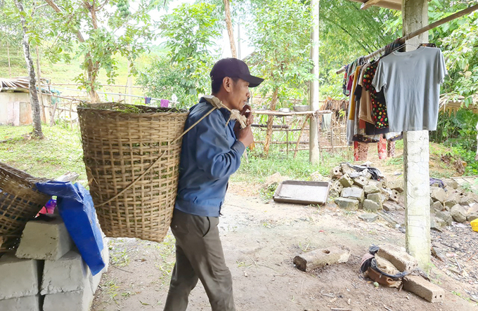 Để người dân hạn chế tác động vào rừng cần tập trung đẩy mạnh công tác đào tạo nghề. Ảnh: Việt Khánh.