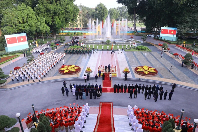 Toàn cảnh Lễ đón chính thức Tổng Bí thư, Chủ tịch nước Trung Quốc Tập Cận Bình. Ảnh: TTXVN.