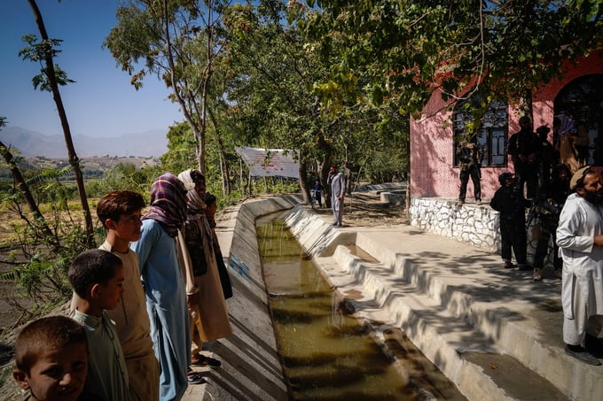 An irrigation canal built by FAO with thanks to the funding of the World Bank in Alishing district of Laghman province, Afghanistan.