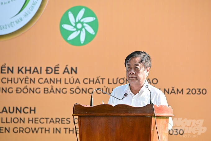 Bộ trưởng Lê Minh Hoan phát động triển khai thực hiện Đề án 1 triệu ha vùng chuyên canh lúa chất lượng cao.