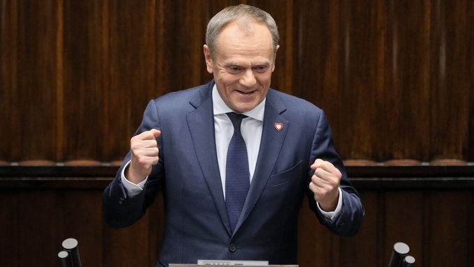 Ông Donald Tusk phát biểu tại phiên họp của Hạ viện Ba Lan ở Warsaw, sau khi được bầu làm Thủ tướng hôm 11/12. Ảnh: PAP.