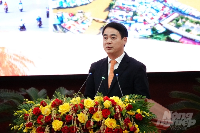 Ông Nghiêm Xuân Thành, Bí Thư Tỉnh ủy Hậu Giang chia sẻ tại Hội nghị công bố Quy hoạch tỉnh Hậu Giang thời kỳ 2021 – 2030, tầm nhìn đến năm 2050. Ảnh: Kim Anh.