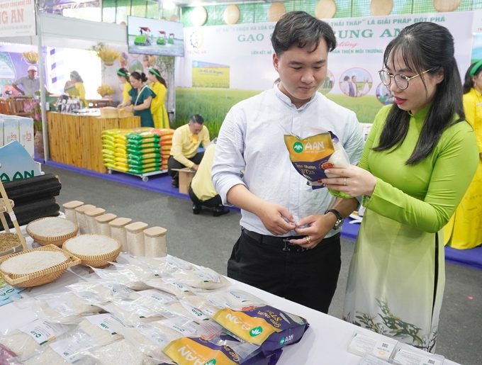 Đến với Festival Quốc tế ngành hàng lúa gạo Việt Nam - Hậu Giang 2023, Tân Long mong muốn thúc đẩy quảng bá thương hiệu tại thị trường trong nước và quốc tế. Ảnh: Hồng Thắm.