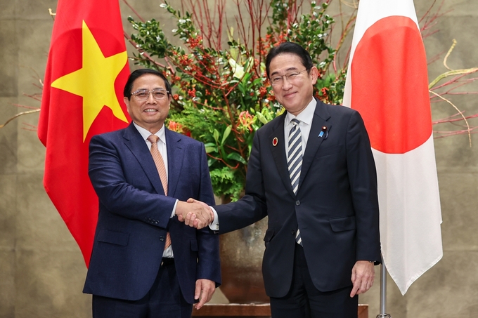 Thủ tướng Phạm Minh Chính và Thủ tướng Nhật Bản Kishida Fumio trước khi tiến hành hội đàm. Ảnh: VGP.