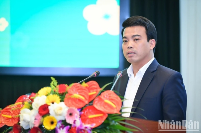 Ông Lê Quang Toản, Chủ tịch Liên đoàn Lao động tỉnh Hưng Yên phát biểu tại chương trình.