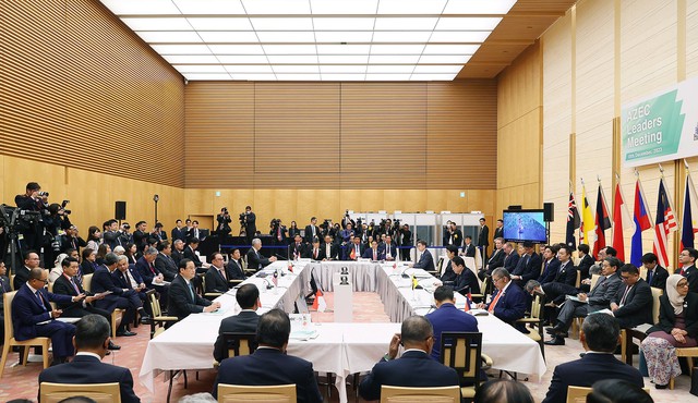 Hội nghị thượng đỉnh đầu tiên về 'Cộng đồng phát thải ròng bằng 0 châu Á'. Ảnh: VGP/Nhật Bắc.
