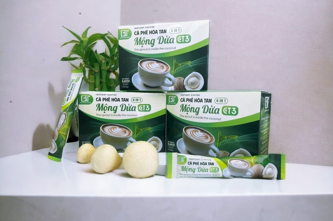 Cà phê hoà tan mộng dừa CT3 4in1 đầu tiên của Việt Nam sang thị trường Hoa Kỳ. Ảnh: Minh Đảm.