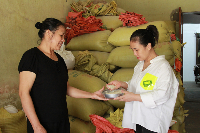 Hiện nay ở Nghĩa Lộ có 4 sản phẩm gạo Séng cù đạt tiêu chuẩn OCOP. Ảnh: Thanh Tiến.