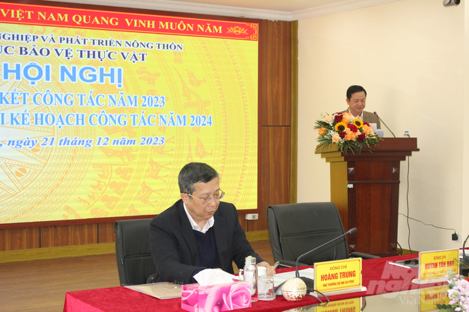 Cục trưởng Cục Bảo vệ thực vật Huỳnh Tấn Đạt báo cáo kết quả năm 2023.