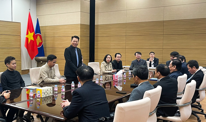 Buổi làm việc giữa Bộ NN-PTNT và Đại sứ quán Việt Nam tại Hàn Quốc ngày 26/12. Ảnh: ICD.