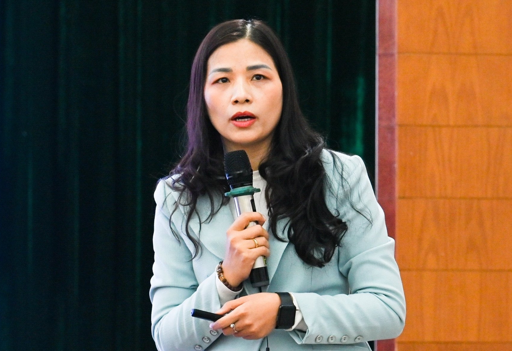 Bà Nguyễn Thị Mai Hiên, Phó Vụ trưởng Vụ Pháp chế